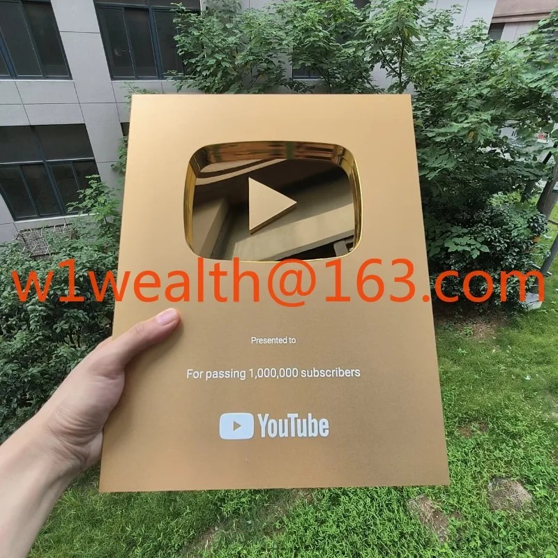 Esports Gaming Trophy - Gold Customized Name YouTube Play Button