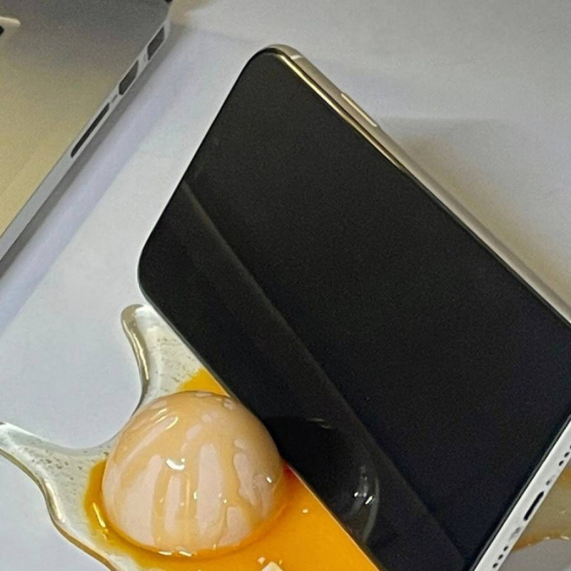 Cracked Egg Phone Stand Holida - đánh giá và giá Esports Gaming Trophy