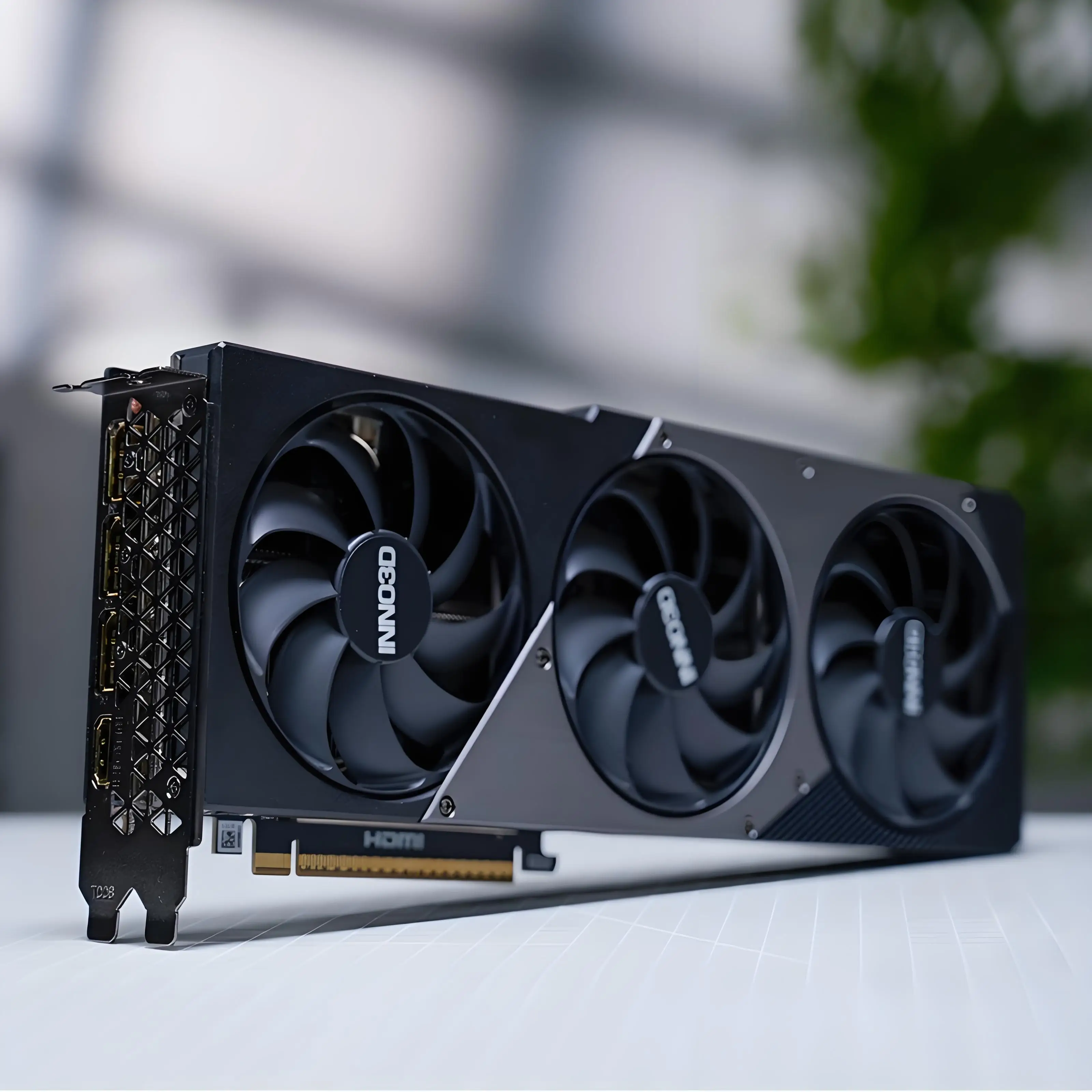 RTX5070Ti graphics card gaming - đánh giá và giá Esports Gaming Brands